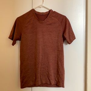 Lululemon men’s shirt
